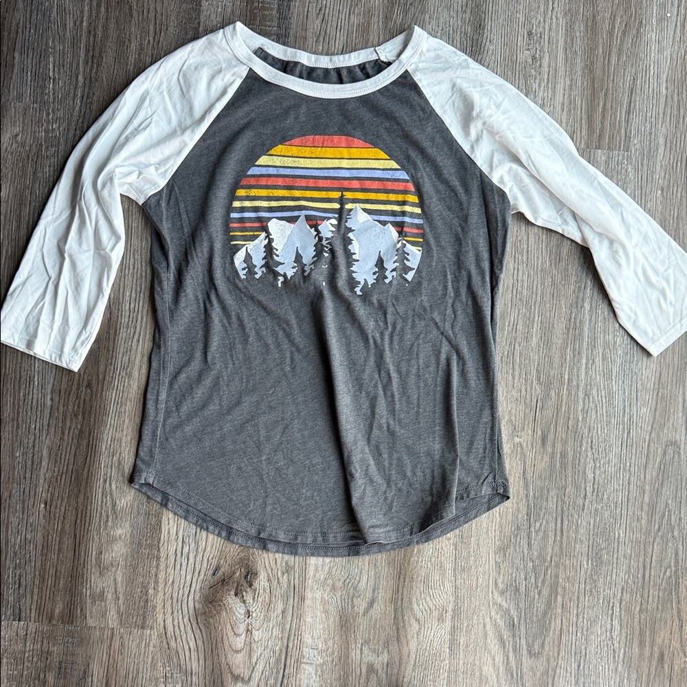Modern Lux Gray and White Tee